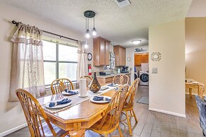 6 Mi to Ellen Trout Zoo: Family Home w/ Yard!