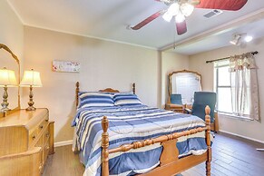 6 Mi to Ellen Trout Zoo: Family Home w/ Yard!