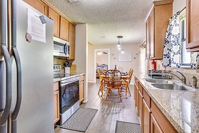 6 Mi to Ellen Trout Zoo: Family Home w/ Yard!