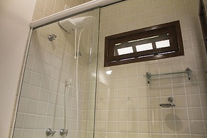 Bz10 Casa 4 suítes em condomínio clube