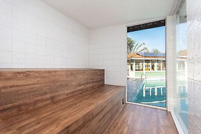 Bz10 Casa 4 suítes em condomínio clube