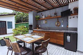 Bz10 Casa 4 suítes em condomínio clube