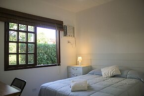 Bz10 Casa 4 suítes em condomínio clube