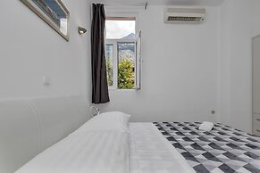 Apartment Petar with terrace