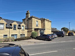1Br Sheffield Stay - Private, Secure, Free Parking