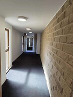 1Br Sheffield Stay - Private, Secure, Free Parking