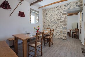 Sellia Stone House - your summer retreat