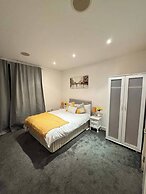 2 Bedrooms - Sleeps 4 - Parking - Petok