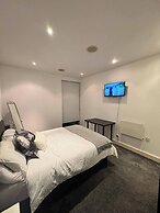 2 Bedrooms - Sleeps 4 - Parking - Petok