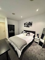 2 Bedrooms - Sleeps 4 - Parking - Petok