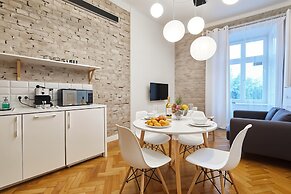 Cracow Fancy Brick 2