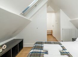 Quirky Unique 2BR Central Location