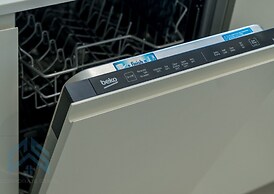 Quirky Unique 2BR Central Location