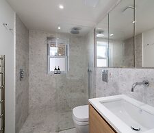 Quirky Unique 2BR Central Location