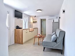 Lefkes Blissful Home