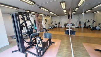 Pool Gym and Parking - Brazilian Corner