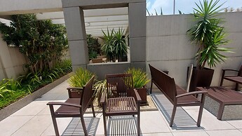 Pool Gym and Parking - Brazilian Corner