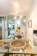 Smethwick - House - Sleeps 8 - Parking