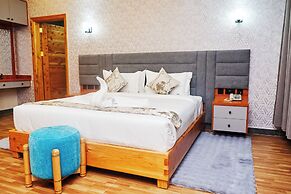 Tha Nickolee Hotel
