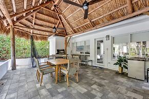 Daddy House-victoria Park With Pool