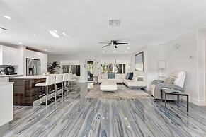 Daddy House-victoria Park With Pool