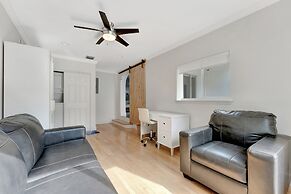 Daddy House-victoria Park With Pool