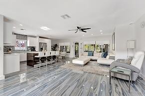 Daddy House-victoria Park With Pool