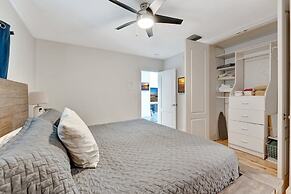 Daddy House-victoria Park With Pool