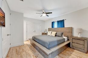 Daddy House-victoria Park With Pool