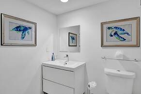 Beach Penthouse Ocean Paradise