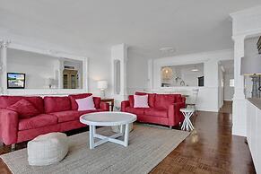 Le Petit Italie Water View 2 2 With Pool