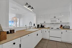 Le Petit Italie Water View 2 2 With Pool