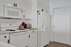 Le Petit Italie Water View 2 2 With Pool