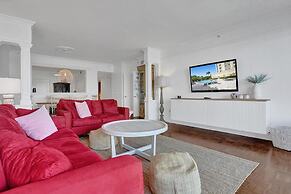 Le Petit Italie Water View 2 2 With Pool