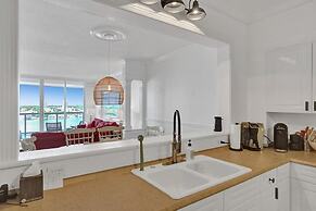 Le Petit Italie Water View 2 2 With Pool