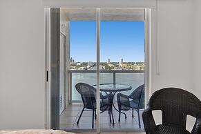 Le Petit Italie Water View 2 2 With Pool