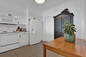 Le Petit Italie Water View 2 2 With Pool