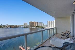 Le Petit Italie Water View 2 2 With Pool