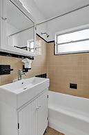 Lovely 1- Bedroom Rental Unit With Pool