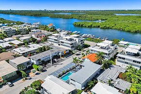 Lovely 1- Bedroom Rental Unit With Pool