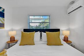 Lovely 1- Bedroom Rental Unit With Pool