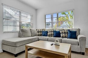 Lovely 1- Bedroom Rental Unit With Pool