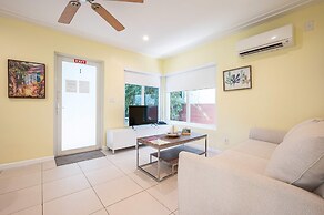 Casa Del Mar Beach Apartment Suite 1