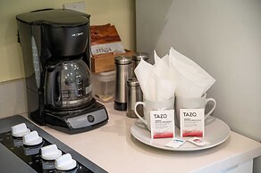 Casa Del Mar Beach Apartment Suite 1