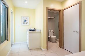 Casa Del Mar Beach Apartment Suite 1