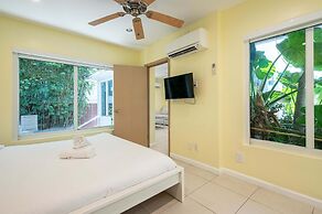 Casa Del Mar Beach Apartment Suite 1