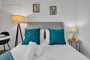 Waves on Desoto Deluxe Studio 4