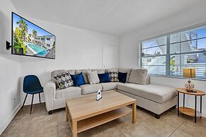 Waves on Desoto Deluxe Studio 4