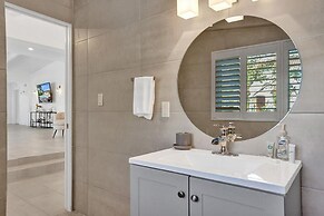 New Pool House 3-bedroom Home Victoria Park