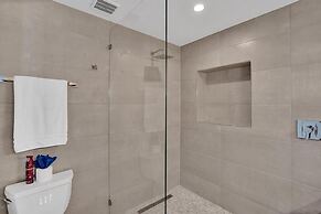 New Pool House 3-bedroom Home Victoria Park